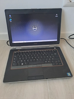 Laptop Dell : i5   4 gb ram   160 gb hard
