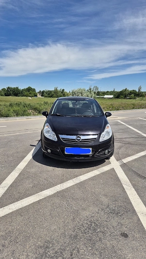 Vând Opel corsa D