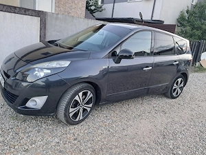 autoturism renault grand scenic - imagine 4