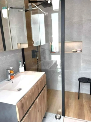 DUMBRAVITA - DUPLEX LUX - 4 CAMERE - 2 BAI - JACUZZI - INCALZIRE PARDOSEALA - TERASA - SUPRAVEGHERE  - imagine 9