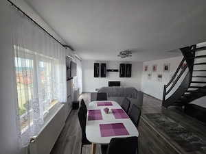 Închiriez apartament 3 camere