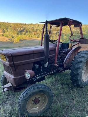 Vand tractor u 445 - imagine 4