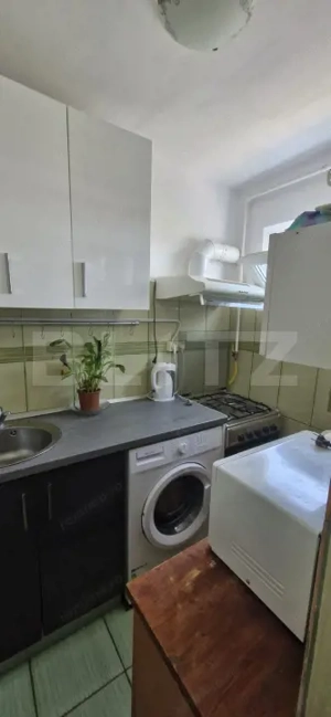 Garsonieră 23 mp, centrală proprie & AC, zona Târgoviște - Str. Laminorului  - imagine 5