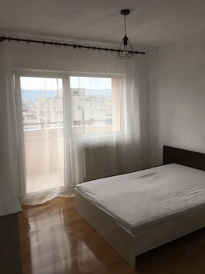 Proprietar, închiriez ap. 2 camere, decomandat, p-ța Mărăști, mobilat, utilat, disponibil din 01 Aug - imagine 6