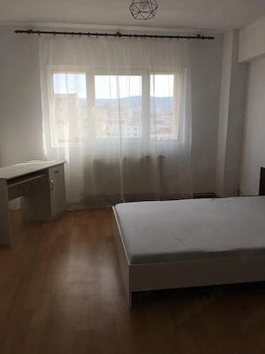 Proprietar, închiriez ap. 2 camere, decomandat, p-ța Mărăști, mobilat, utilat, disponibil din 01 Aug - imagine 8