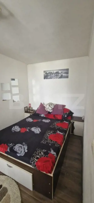 Apartament 2 camere, 31 mp, etaj 3, zona Târgoviște - Micro 9  - imagine 3