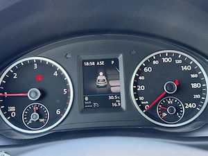 Volkswagen Vw Tiguan 2015 * DSG 4x4 * 2l TDI 177 CP * Xenon * Panoramic * Webasto * CUP - imagine 8