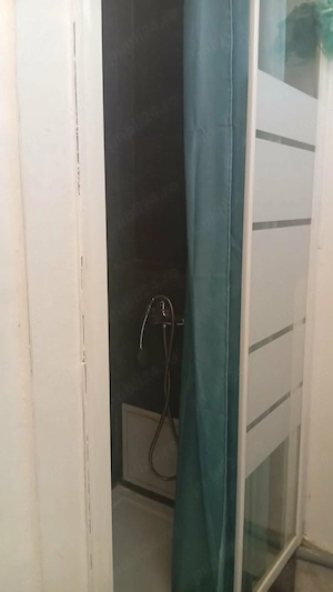 Apartament zona Palas , parter vila , acces separat - imagine 5