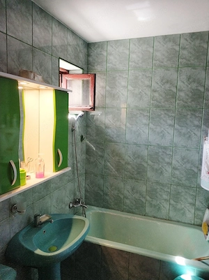  Zona Far - Apartament incadrat, izolat, orientat catre est, cu centrala cu gaz - imagine 5
