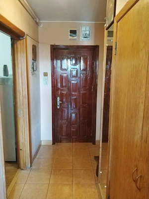  Zona Far - Apartament incadrat, izolat, orientat catre est, cu centrala cu gaz - imagine 7