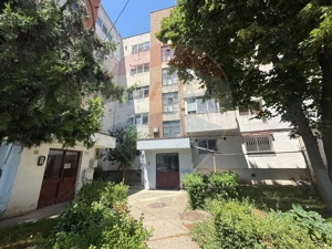 Apartament 3 camere  vânzare în zona Capitol Constanta vedere la mare - imagine 8