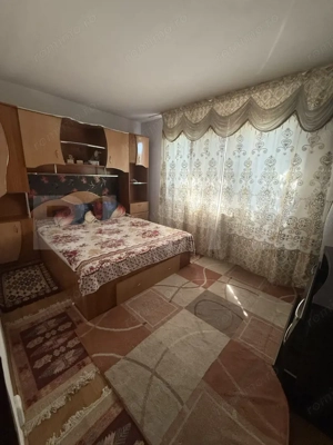 Apartament 3 camere,parter