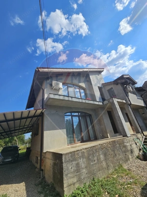 Casă / Vilă cu 5 camere de vânzare în zona Nord-Est - imagine 2
