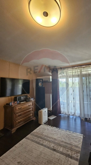 Casă / Vilă cu 5 camere de vânzare în zona Nord-Est - imagine 17