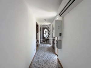 Casa + constructie moderna,de vanzare,2 locuinte,teren 2298 mp Giulvaz - imagine 7