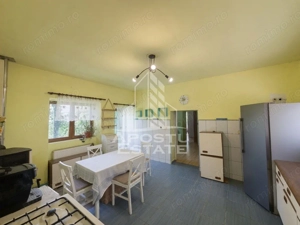 Casa + constructie moderna,de vanzare,2 locuinte,teren 2298 mp Giulvaz - imagine 3