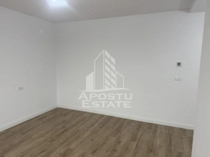 Duplex  despărțit prin garaj și camera tehnică în Giarmata - imagine 3