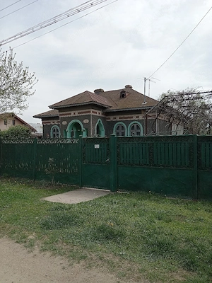casa de vanzare cu teren 