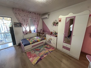 Vand casa din caramida, st.494 mp, sc.131 mp, cu 4 cam.2 bai, moderna - imagine 6
