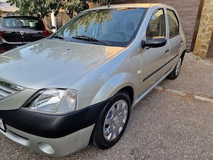 vând Logan an 2005 motor 1.4 benzină 