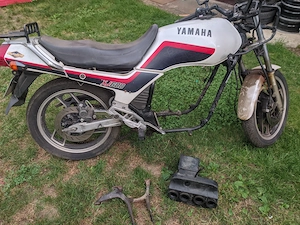 Dezmembrez motocicleta Yamaha XJ600 - imagine 2