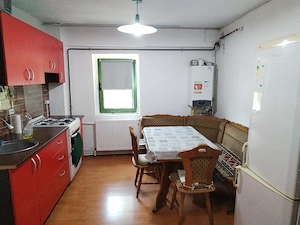 Închiriez apartament 2 camere parter str Doljului 