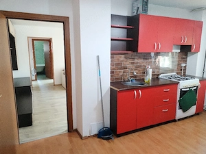 Închiriez apartament 2 camere parter str Doljului 