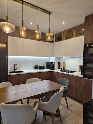 Apartament 3 camere Sisești, renovat în 2025, mobilat, et.2, loc de parcare subteran inclus, 104mp - imagine 3