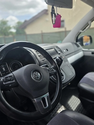 Vand VW Multivan  - imagine 2