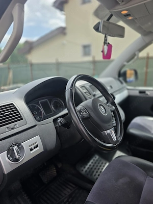 Vand VW Multivan  - imagine 3