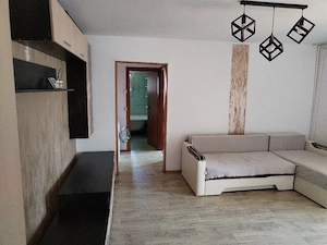 Închiriez apartament 2 camere parter str Doljului 