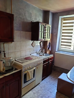 Vand apartament 3 camere, zona Abator, Constanta - imagine 7