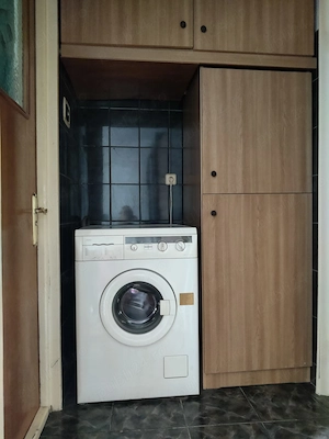 Vand apartament 3 camere, zona Abator, Constanta - imagine 9