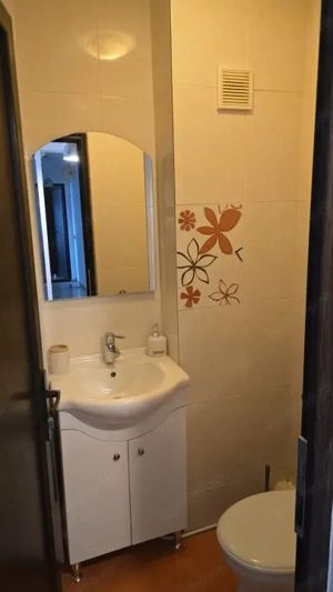 Apartament 4 camere, decomandat, 80 mp, zona Calea Bucuresti/Dezdrobiri - imagine 12