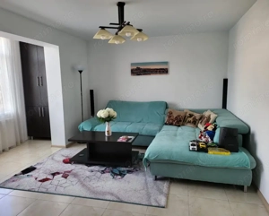 Apartament 4 camere, decomandat, 80 mp, zona Calea Bucuresti/Dezdrobiri - imagine 2