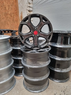 Jante R17 Aliaj 5x114.3 REDS Momo 7.5J ET 42 Dacia Renault Suzuki Hyundai Mazda Toyota Mitsubishi  - imagine 3