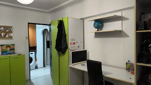 Vând apartament 60mp  , cu 2 dormitoare decomandate  si garaj, in zona HCC - imagine 5