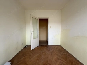 Apartament 3 camere, etaj 3, semidecomandat, centrala, P-ta Doina - imagine 8