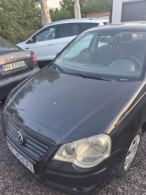 Vând Volkswagen Polo 