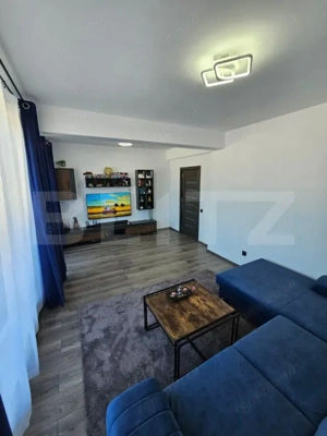 Apartament 2 camere decomandat, terasa 27 mp, 2 parcari, zona Terra - imagine 2