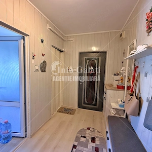 | Apartament cu 3 camere | Mobilat si Utilat | Micro 20, peco BKO | - imagine 8