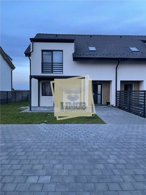 Casa moderna  4 camere 2 bai si teren 380 mp Sura Mica - imagine 4