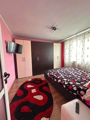 De vanzare apartament cu 2 camere și balcon, mobilat, zona Hotel Roman 55000euro - imagine 2