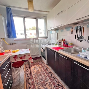 | Apartament cu 3 camere | Micro 16 | Etaj 3 |