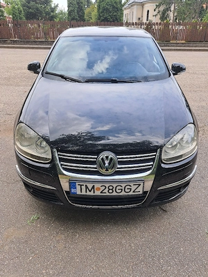 Vând wolkswagen Jetta 
