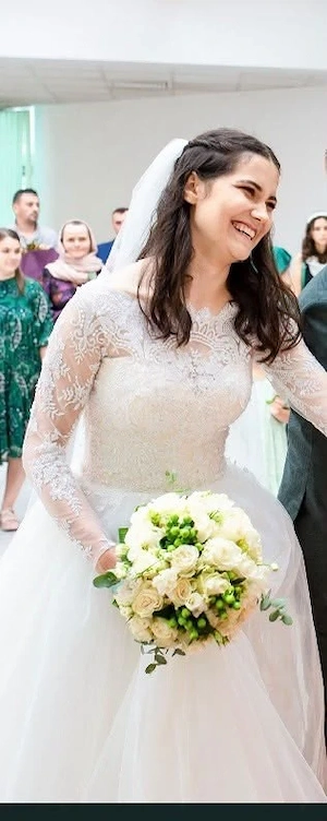 Vând rochie de mireasă