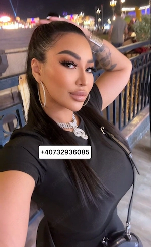 Betty! Brunetă reală!