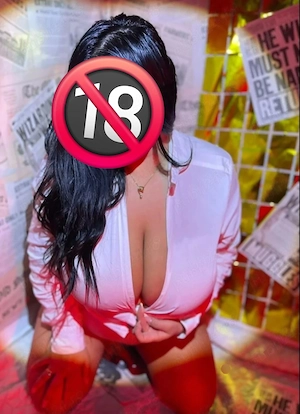 Bruneta plinuță, singură în locație!!!! 