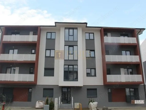 Timisoara - Giroc - Benzinaria ESSO, spatiu de depozitare generos.