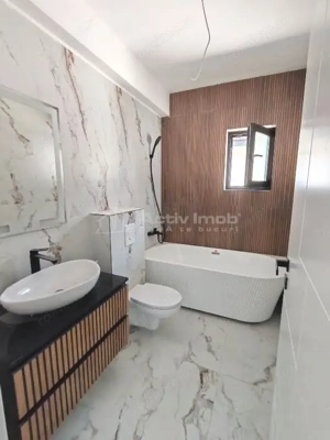 Casa individuala-Prelungirea Ghencea-Margelelor - dormitor pe parter - baie matrimoniala  - 235000E  - imagine 7